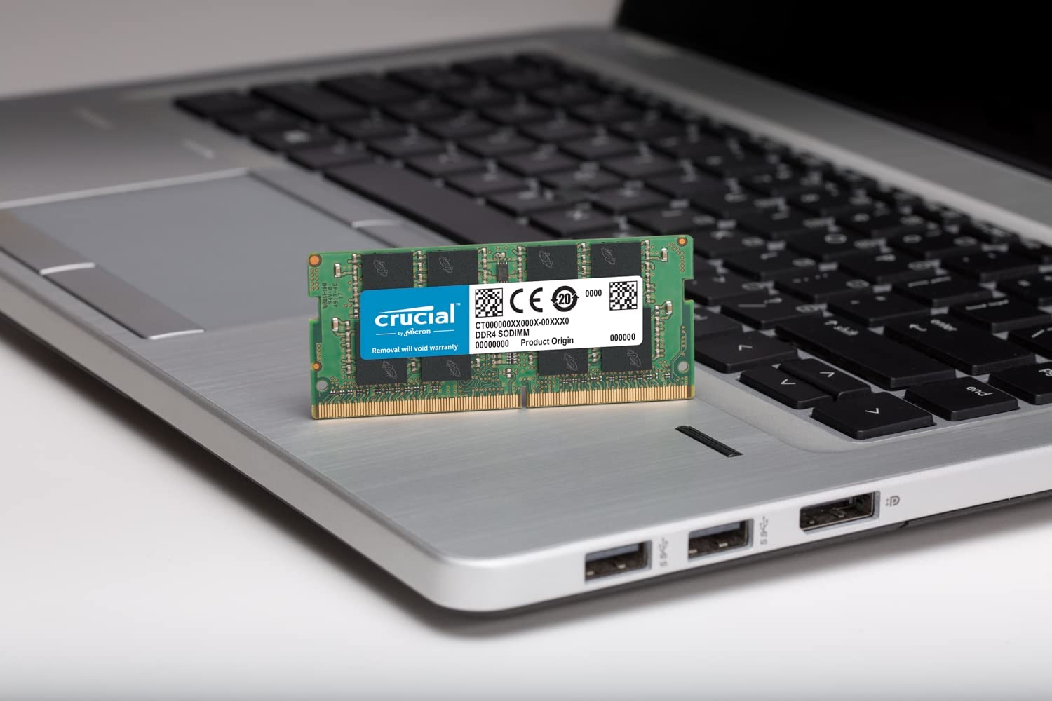 Crucial 32GB DDR4 3200MHz laptop memory